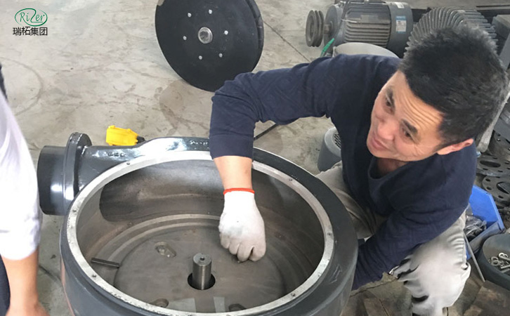 上海瑞柘三葉羅茨鼓風(fēng)機(jī)維修現(xiàn)場(chǎng) 上海瑞柘三葉羅茨鼓風(fēng)機(jī)維修現(xiàn)場(chǎng)